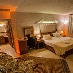 Hermes Cave Hotel 3*