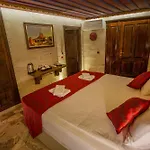 Hermes Cave Otel