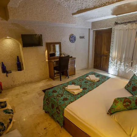 Hermes Cave Hotel 3*