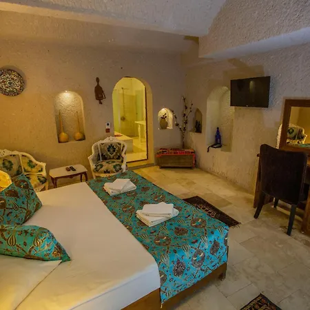 Hermes Cave Hotel 2*