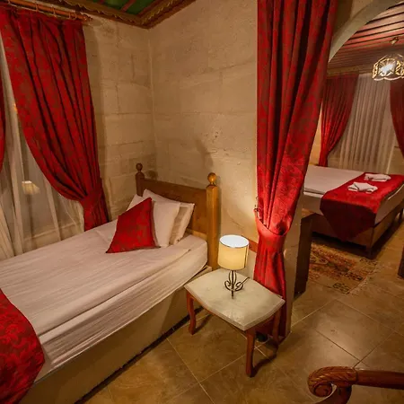 Hermes Cave Hotel 2*