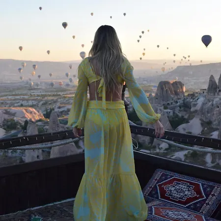 Hermes Cave Hotel