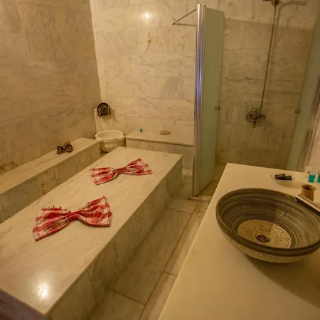 Hotel Hermes Cave 3*