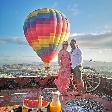 هيرميس كييف أُتْشيسار