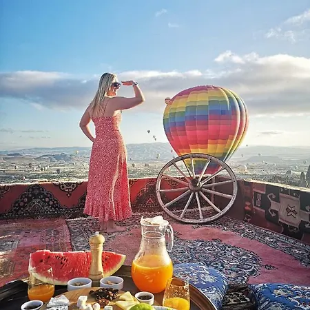 Hermes Cave Hotel