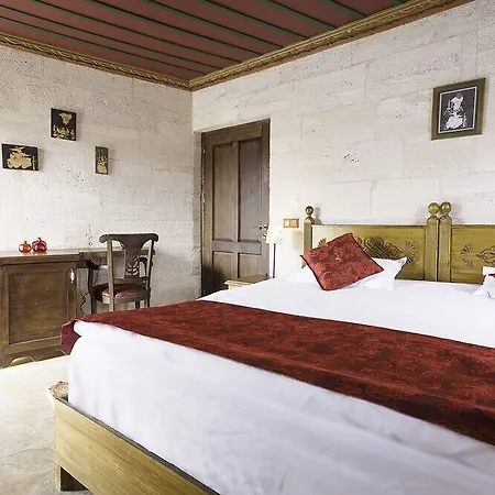 Hermes Cave Hotel