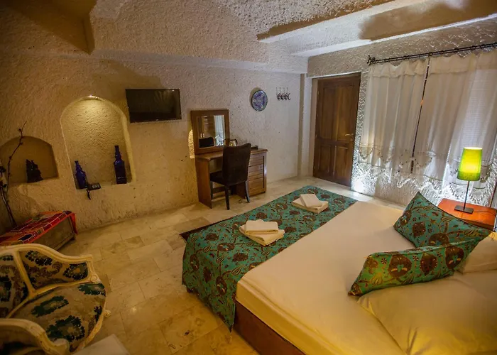 Hermes Cave فندق 3*