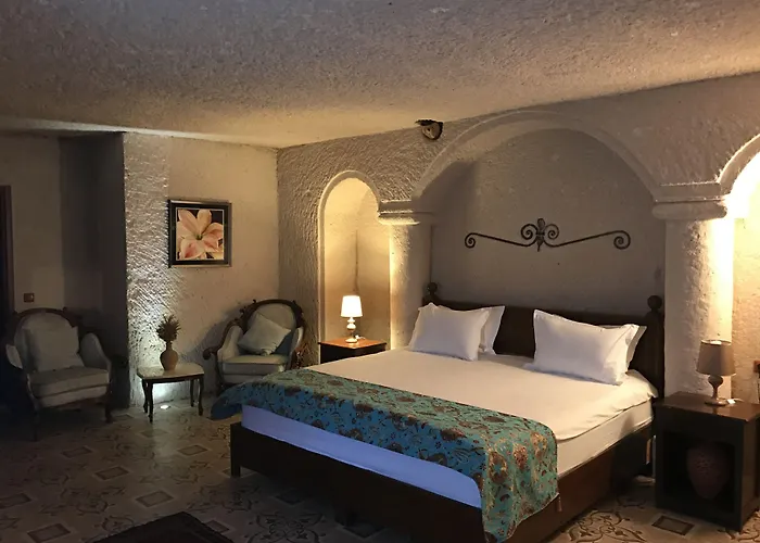 Hermes Cave Hotel 3*