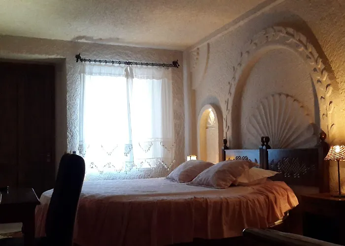 Hermes Cave Hotel 3*