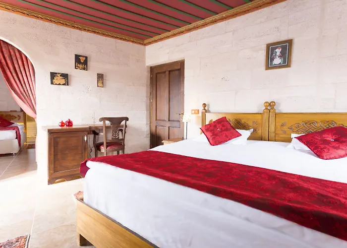 Hermes Cave Üçhisar