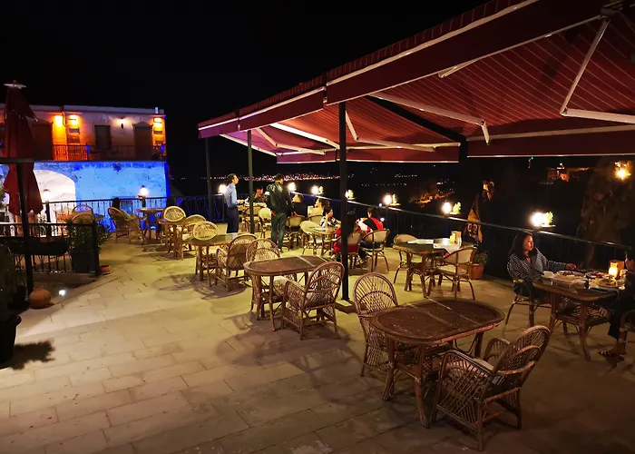 Hermes Cave Szálloda 3*