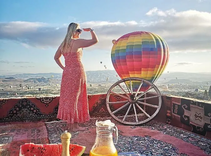 Hermes Cave فندق